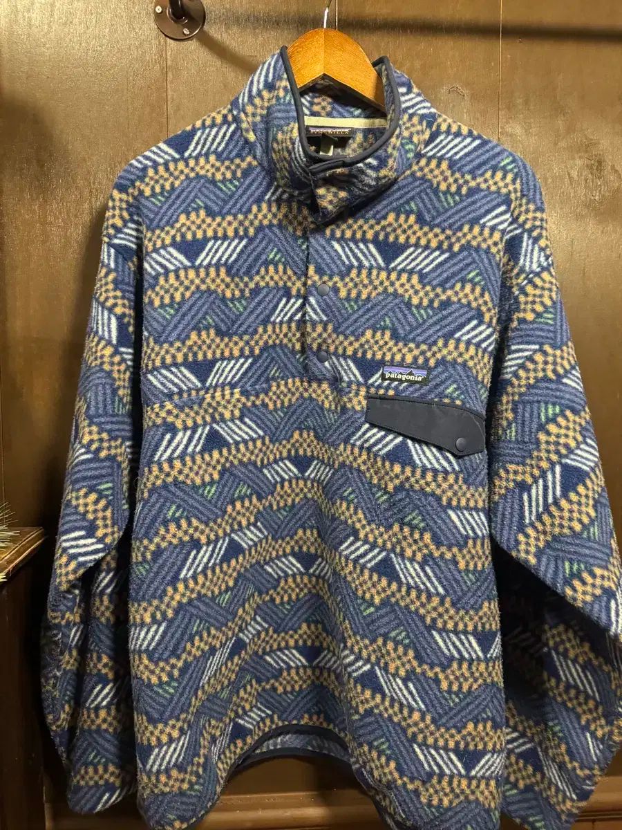 18 パタゴニア Synchilla シンチラ L パータン WWW_NOITHATQUANGTHANH_NET