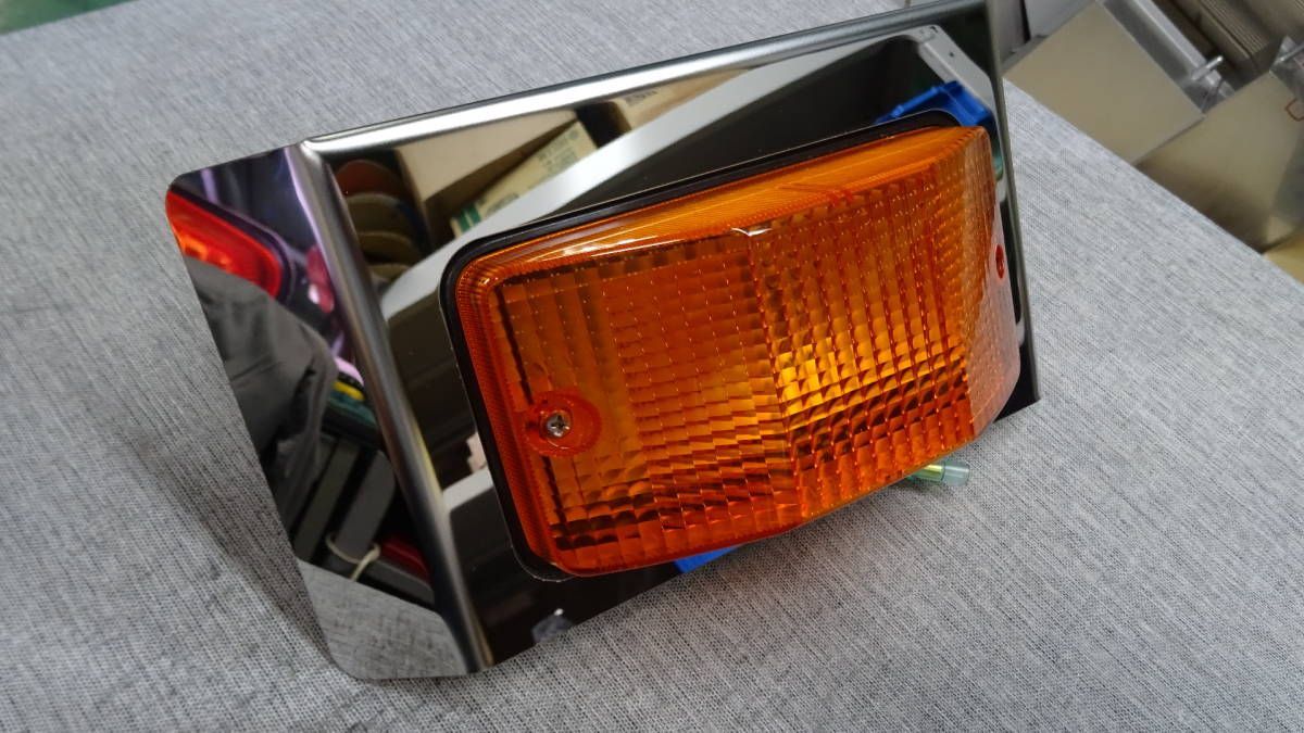 新品　メッキターンシグナルランプカバー LED中間サイドターンシグナルランプ クリアVer.を発売｜株式会社