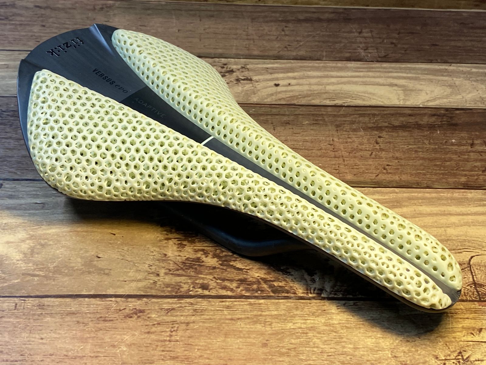 fizik サドル fi'zi:k ( フィジーク ) サドル ANTARES VENTO 00 カーボン