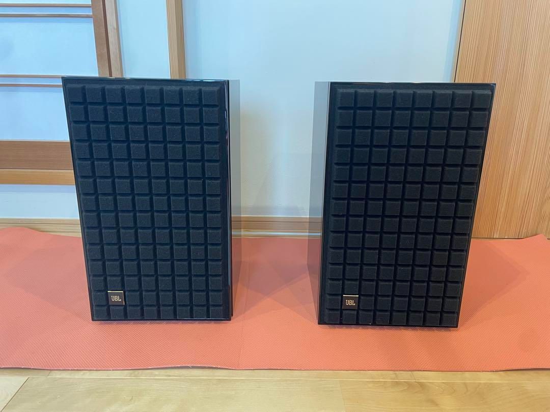 JBL L82 Classic Black Edition