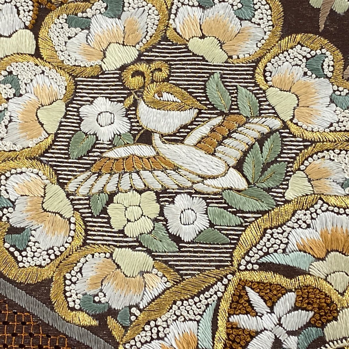 袋帯 美品 逸品 華文 鳥 金銀糸 刺繍 焦茶色 六通 正絹 【中古