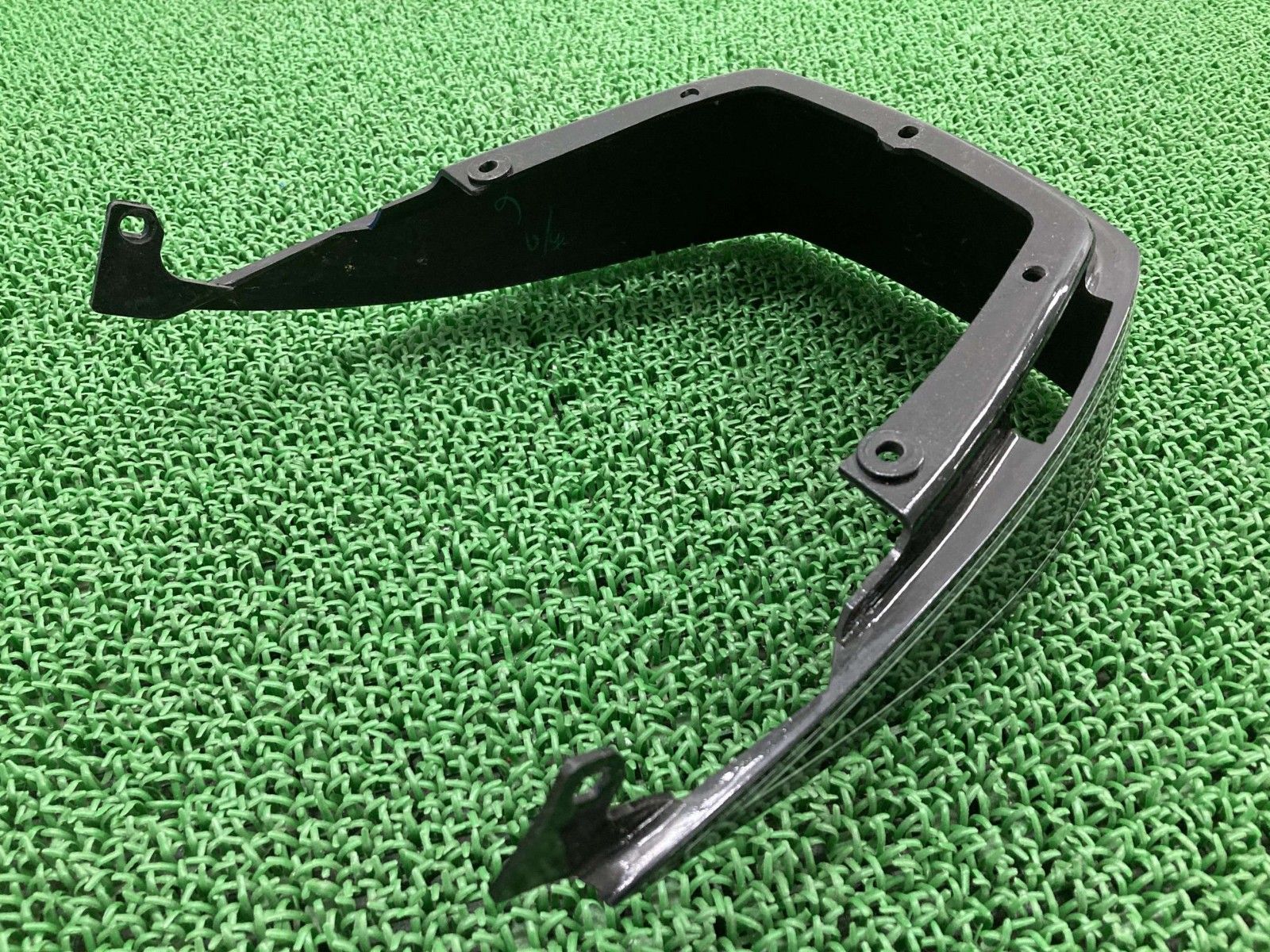 SR400 シートカウル 黒 ヤマハ 純正 バイク 部品 1JR RH01J RH03J テールカウル 割れ欠け無し 品薄 車検 Genuine yD