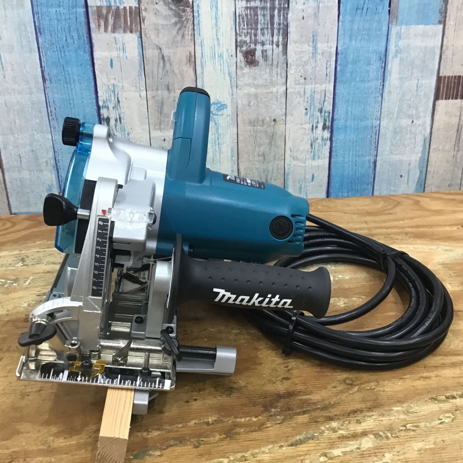 【中古品】 マキタ/makita 小型ミゾキリ 溝切  3005BA 【鴻巣店】 中古品】 マキタ/makita 小型ミゾキリ 溝切 3005BA 【鴻巣店