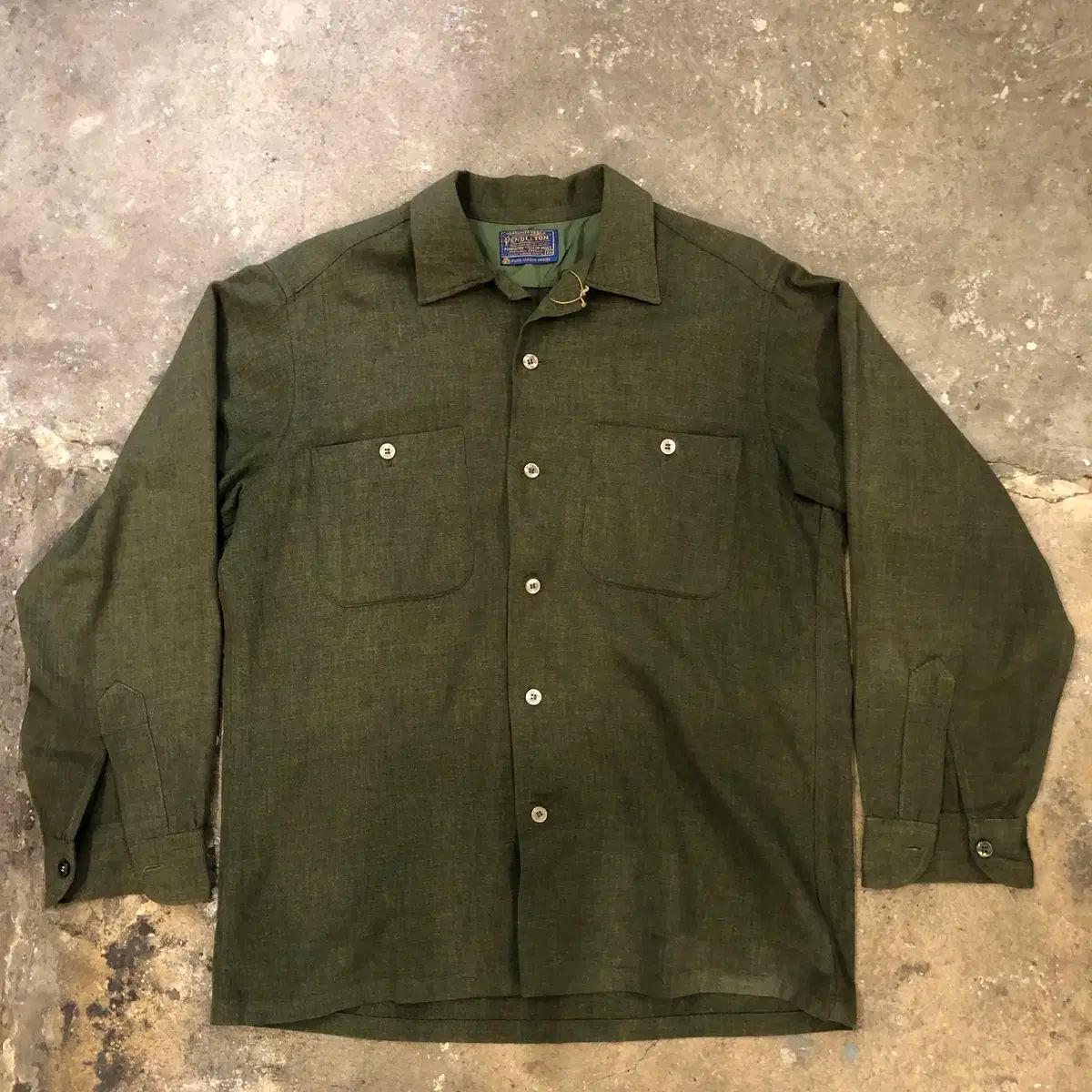60s Pendleton loop collar shirt