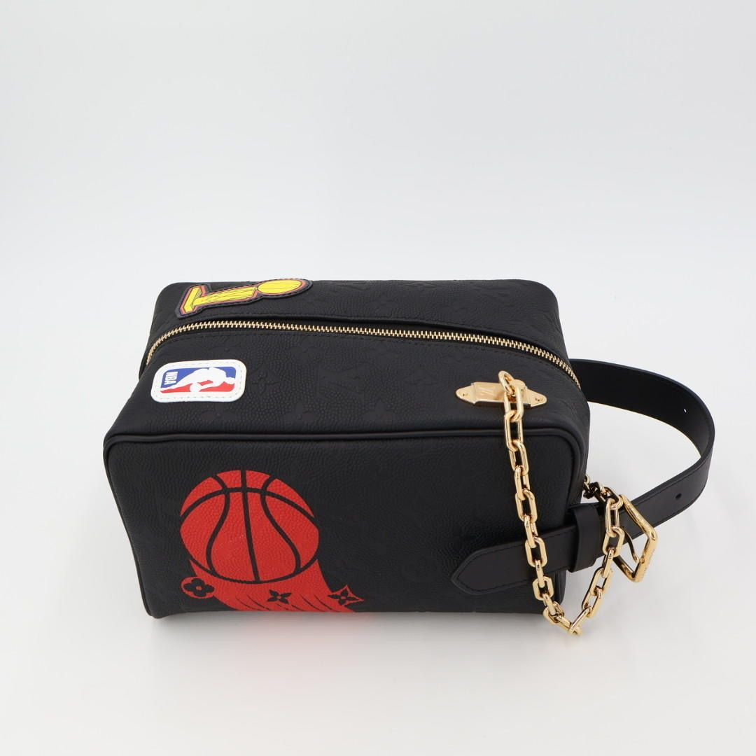 ルイヴィトン LOUIS VUITTON NBA LV x NBA クロークドップキット