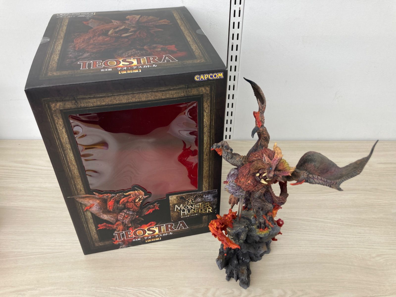 モンスターハンター テオ・テスカトル クリエイターズモデル フィギュア MONSTER HUNTER: WORLD」，CFBクリエイターズモデルのテオ
