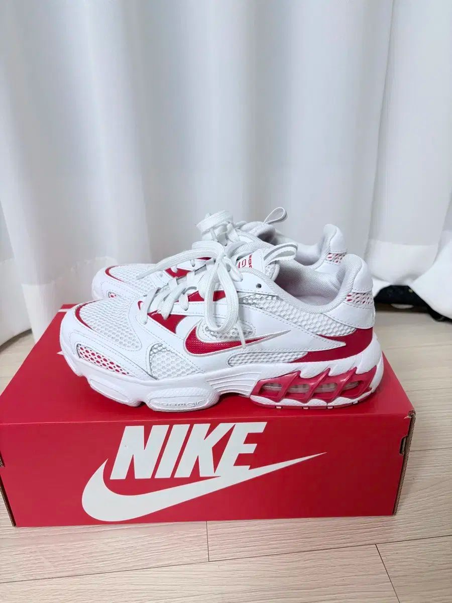NIKE ナイキ ズームエアー ファイヤー 240