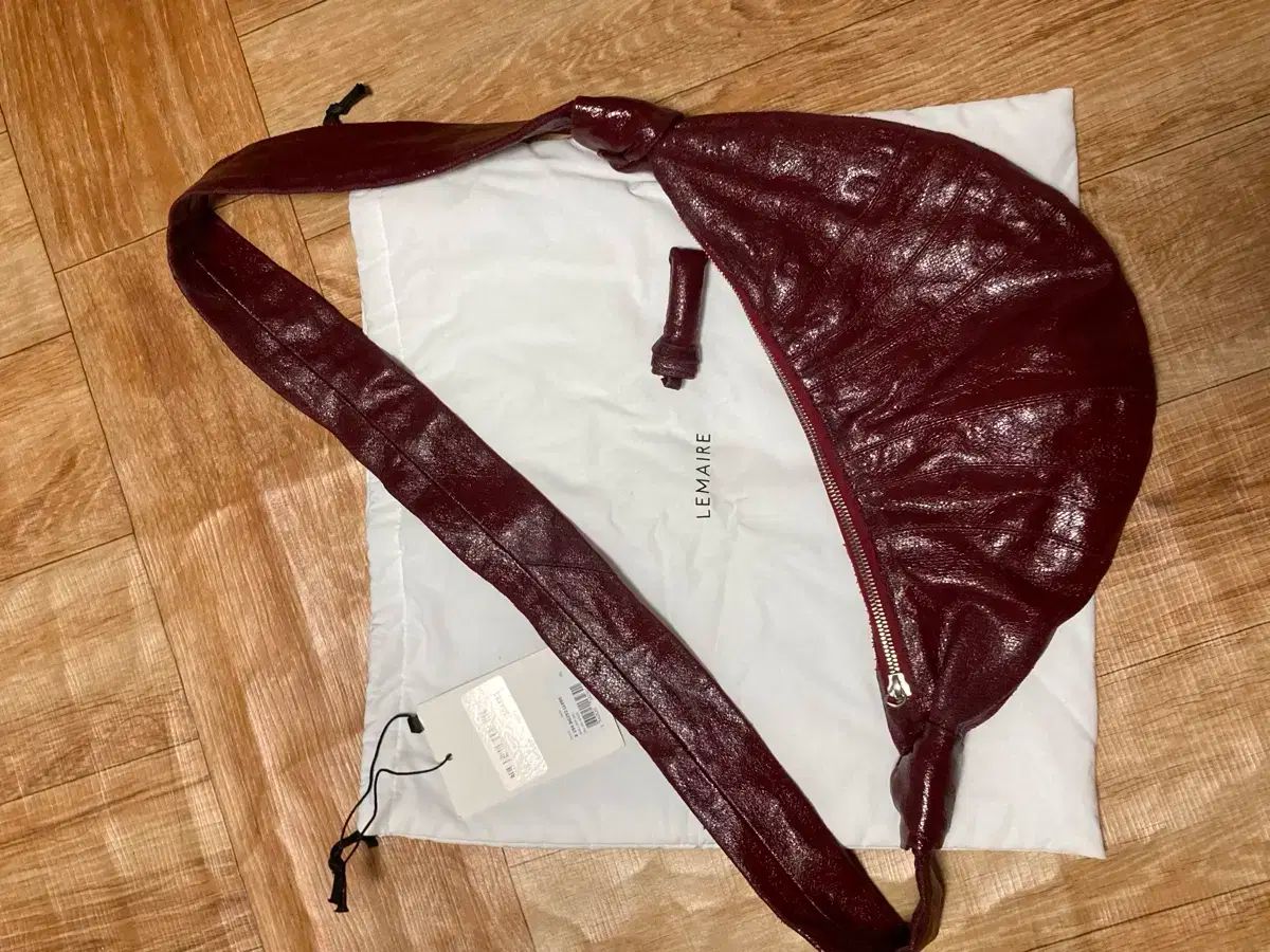 LEMAIRE ルメール バムバッグ バーガンディ スモール コーテッドリネン