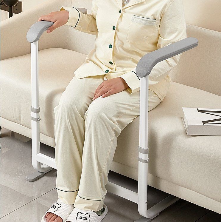 新型ソファー手すり老人