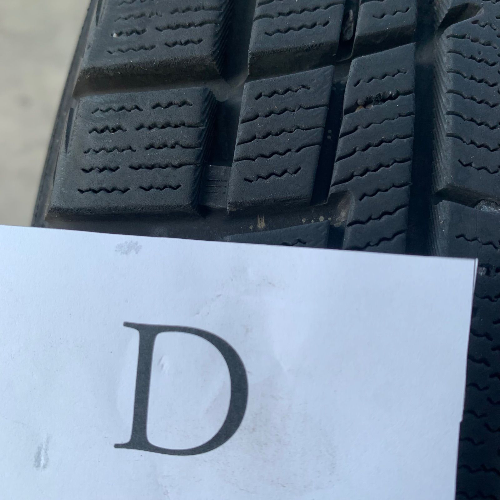 スタッドレスタイヤ プラクティバ