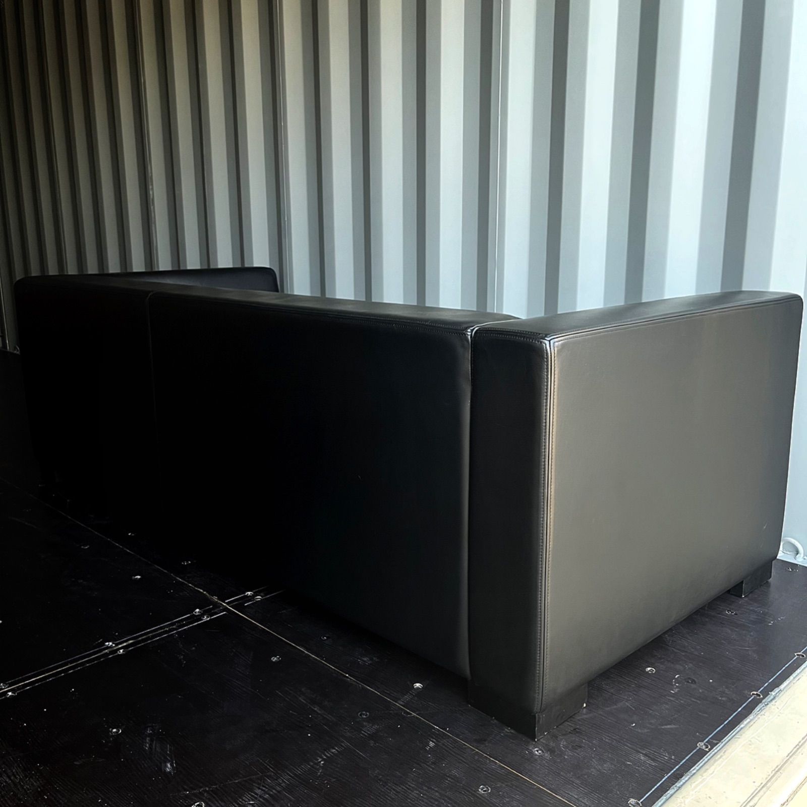 取付無料！カッシーナイクスシー カトリーヌメミ ブラックモダン3人掛けソファ✨ 取付無料！カッシーナイクスシー カトリーヌメミ ブラックモダン3人