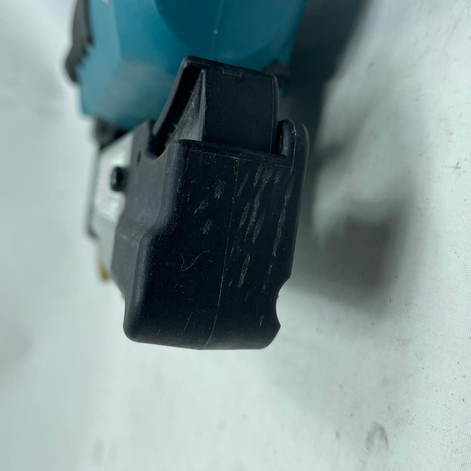 MAKITA マキタ 電動タッカ PT350D ケース付 コードレス式 14.4v 25760 HRDEVELOPMENT_JP