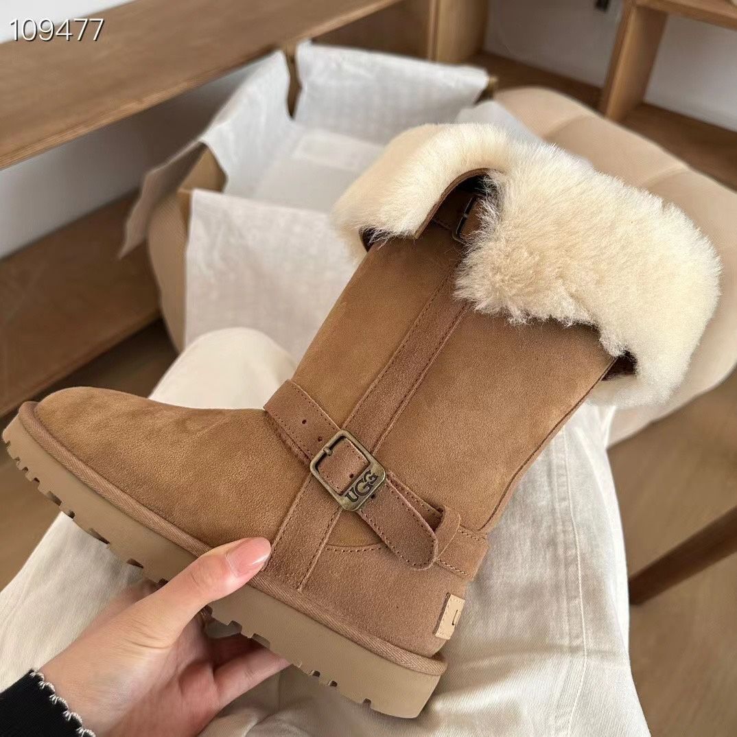 極美品 UGG アグ レディース ブーツ クラシック ショート - メルカリ