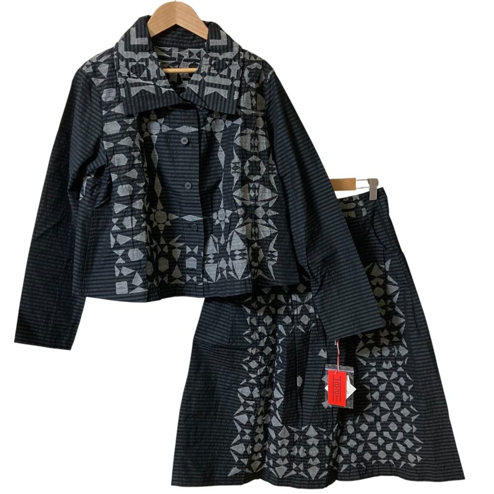 HaaT ISSEY MIYAKE ハート イッセイミヤケ ボーダー ジャガード シャツ スカート セットアップ サイズ2 ブラック レディース 古着