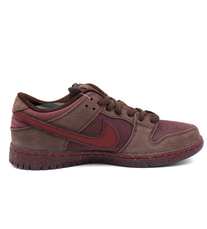 ナイキ NIKE 【 SB DUNK LOW PRM City of Love Burgundy FN0619