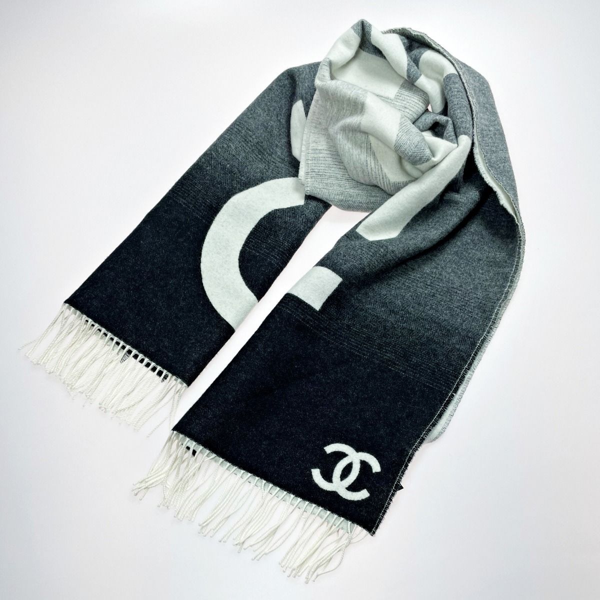CHANEL ロゴ入りストール ブラック/ホワイト 楽天市場】【アパレル】CHANEL シャネル ココマーク ロゴ