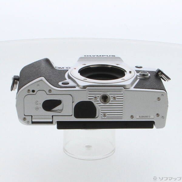  〔 品〕 OM D E M 5 Mark III ボディ シルバー 297 ミラーレス一眼 デジタルカメラ