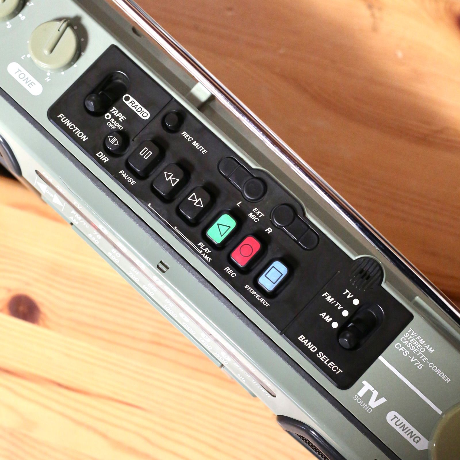 SONY ソニー CFS-V75（1984年発売　防滴SPORTSシリーズ） SONY SPORTS CFS-V75 防滴仕様 ラジカセ ソニー スポーツシリーズ 80