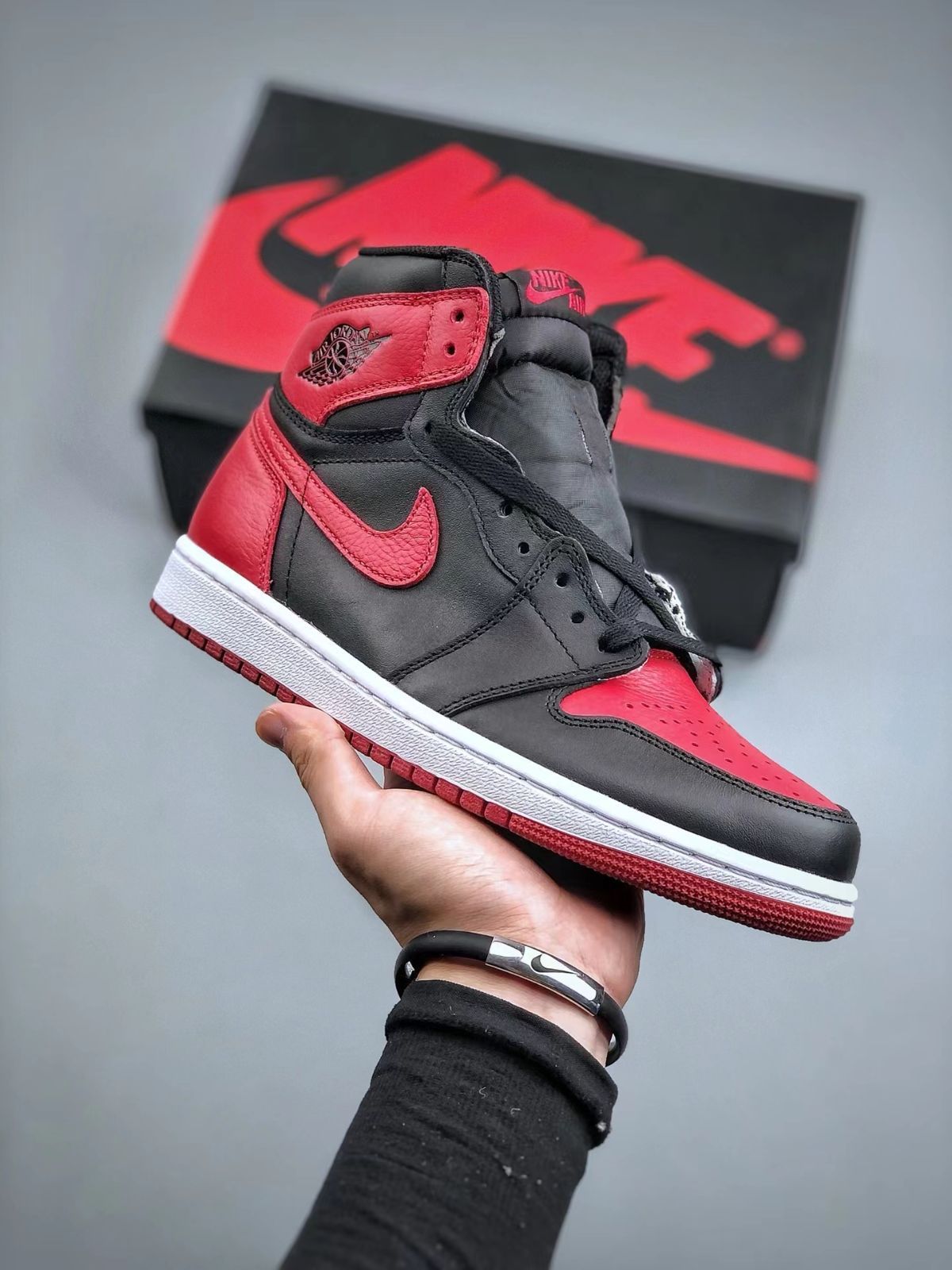 AIR JORDAN 1 RETRO HIGH OG 'BANNED' 2016