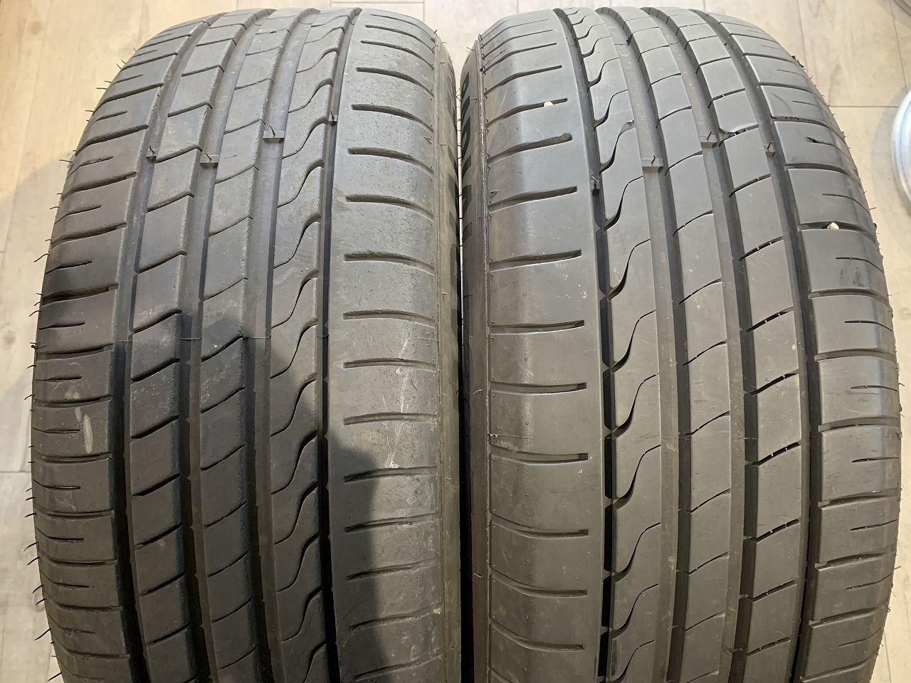 【2405020】MINERVA RADIAL F205 215/55R17 2021年 6mm 6.5mm クラウン カムリ エスティマ ジューク オデッセイ ヴェゼル レガシィアウトバック 等