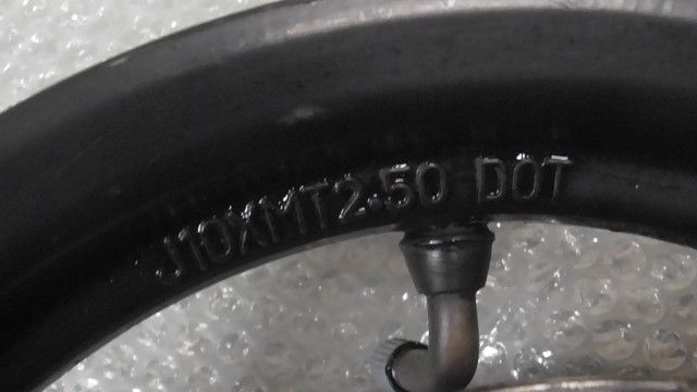 フロントホイール 1759985103