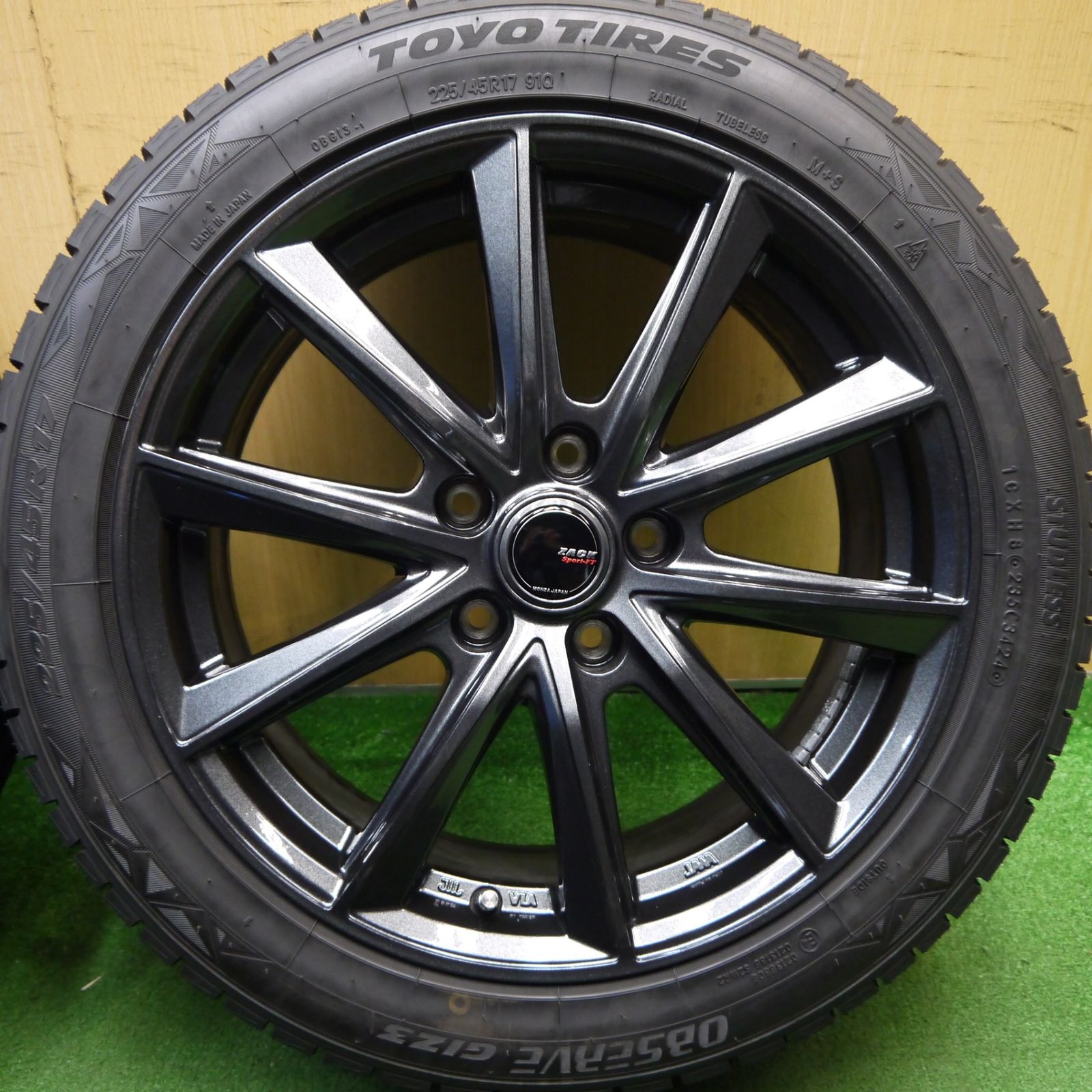 タイヤほぼ未使用！24年！キレイ☆スタッドレス 225/45R17