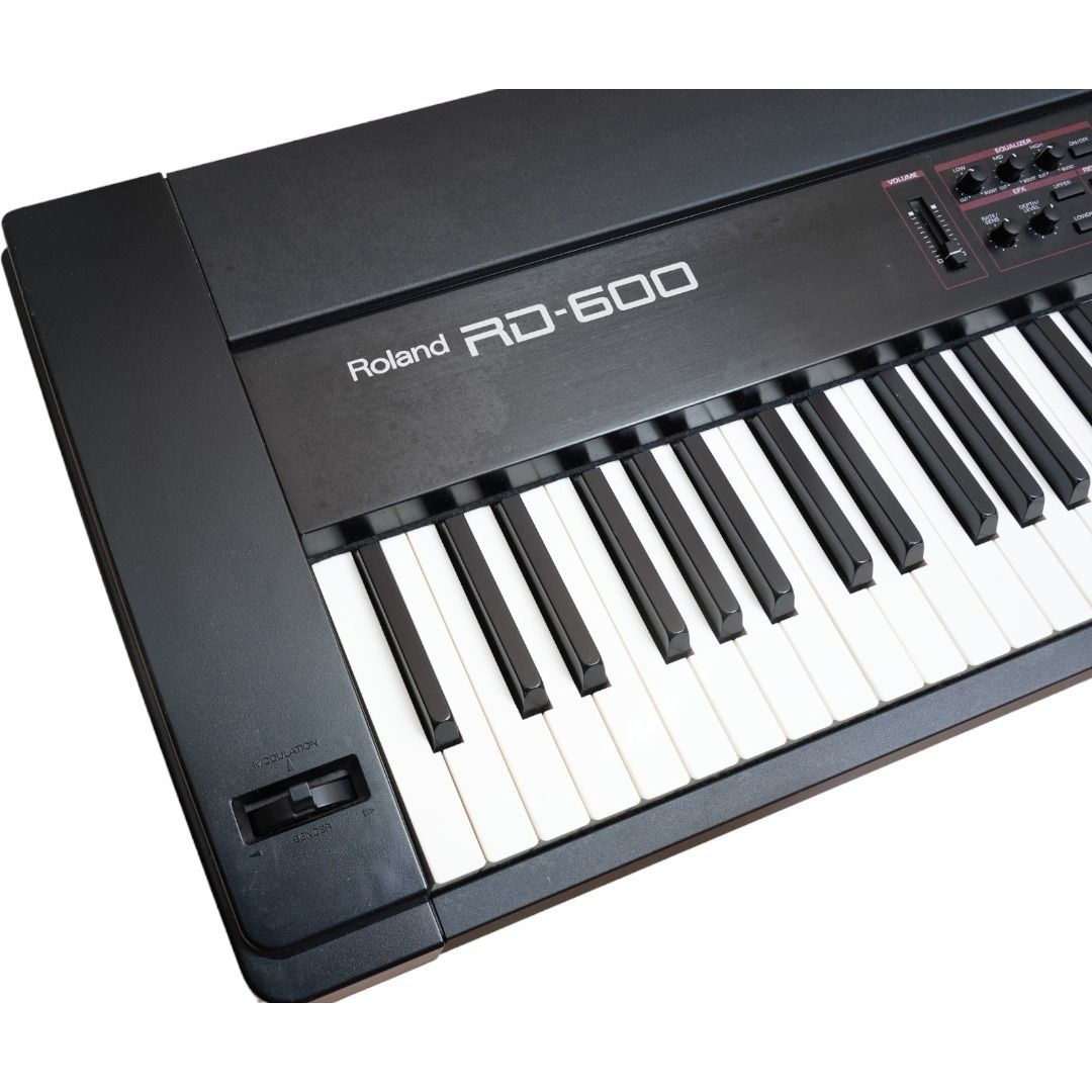 名機】 Roland ローランド RD-600 シンセサイザー 88鍵 完動品-