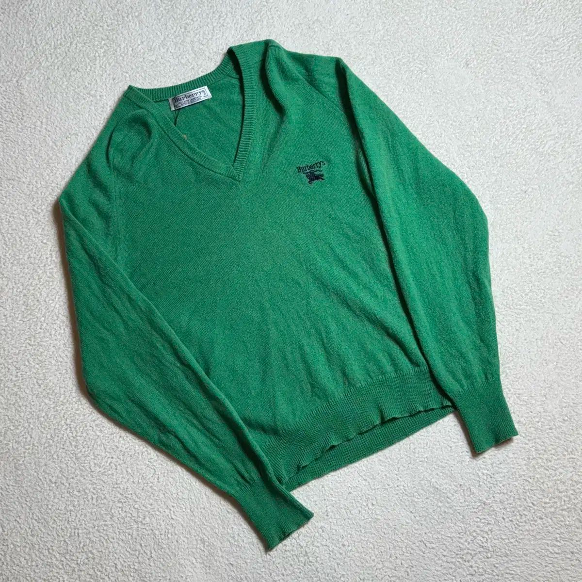 バーバリー グリーン Vネック 長袖 ニット