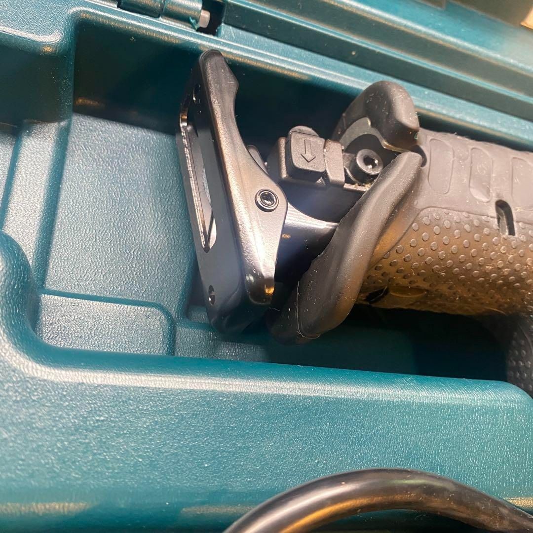 電動 セーバーソー