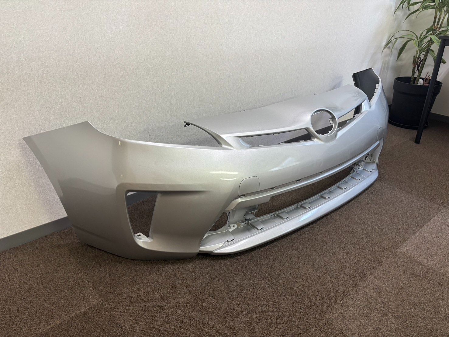 38)30プリウス 社外後期フロントバンパーフェイス シルバー 2025年最新