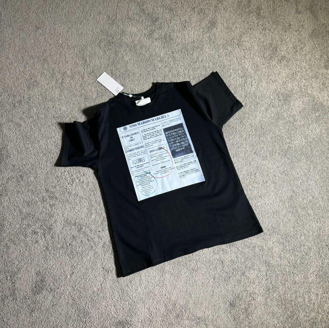 MM6 メゾン マルジェラ ニュースペーパープリント Tシャツ MM6 Maison Margiela ニュースペーパープリントTシャツ - メルカリ