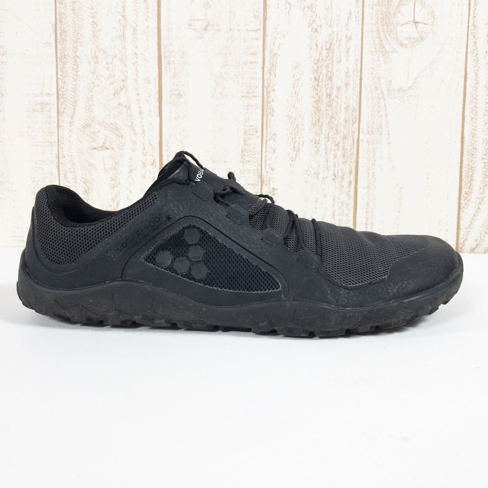 ブラック系 Vivobarefoot
