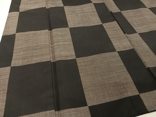 平和屋着物●本場大島紬　9マルキ　市松文様　正絹　逸品　AAAW4174np 平和屋着物○本場大島紬 9マルキ 市松文様 正絹 逸品 AAAW4174np