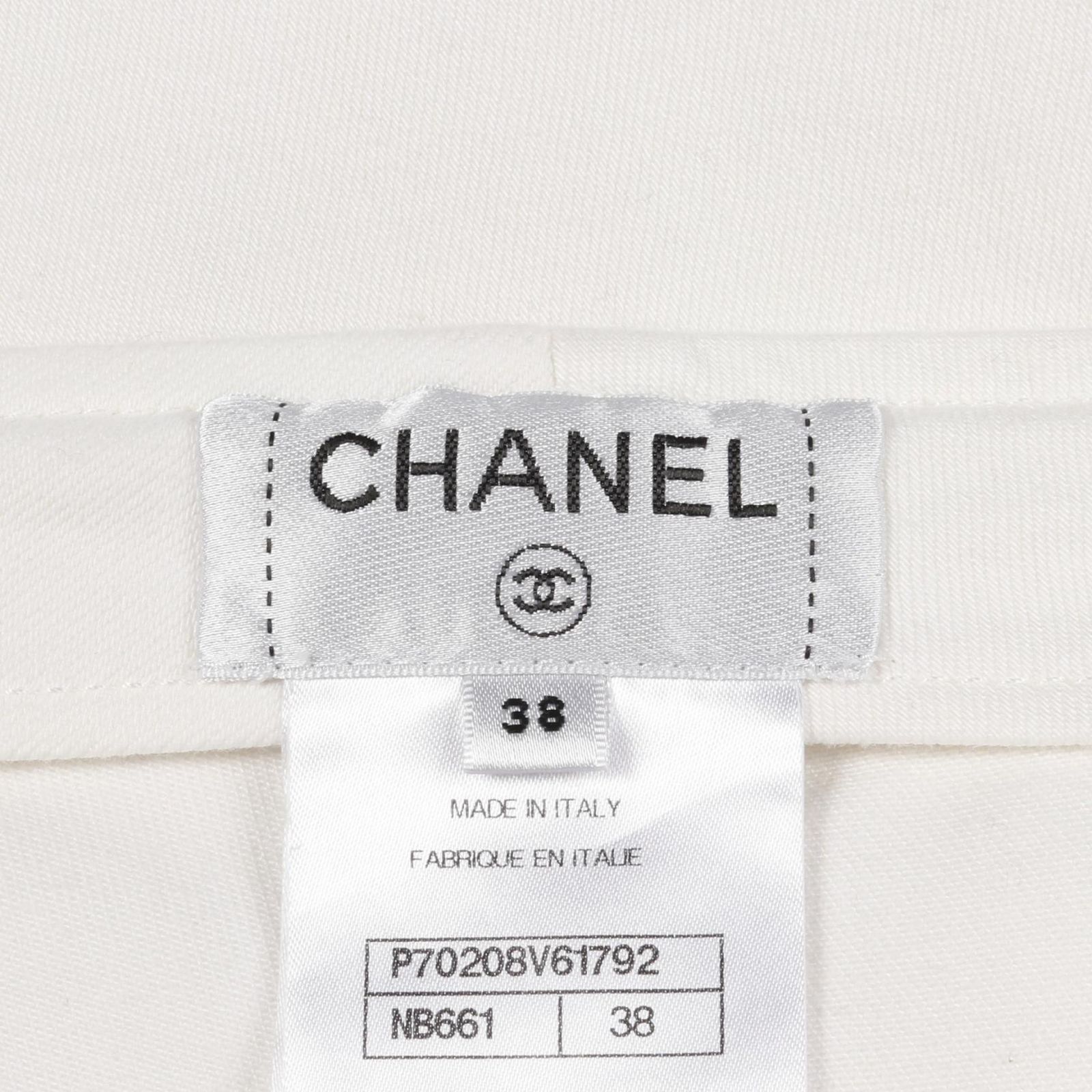 【散らばったアイコン柄♡】シャネル デニムパンツ CHANEL シャネル アイコン デニムパンツ - メルカリ