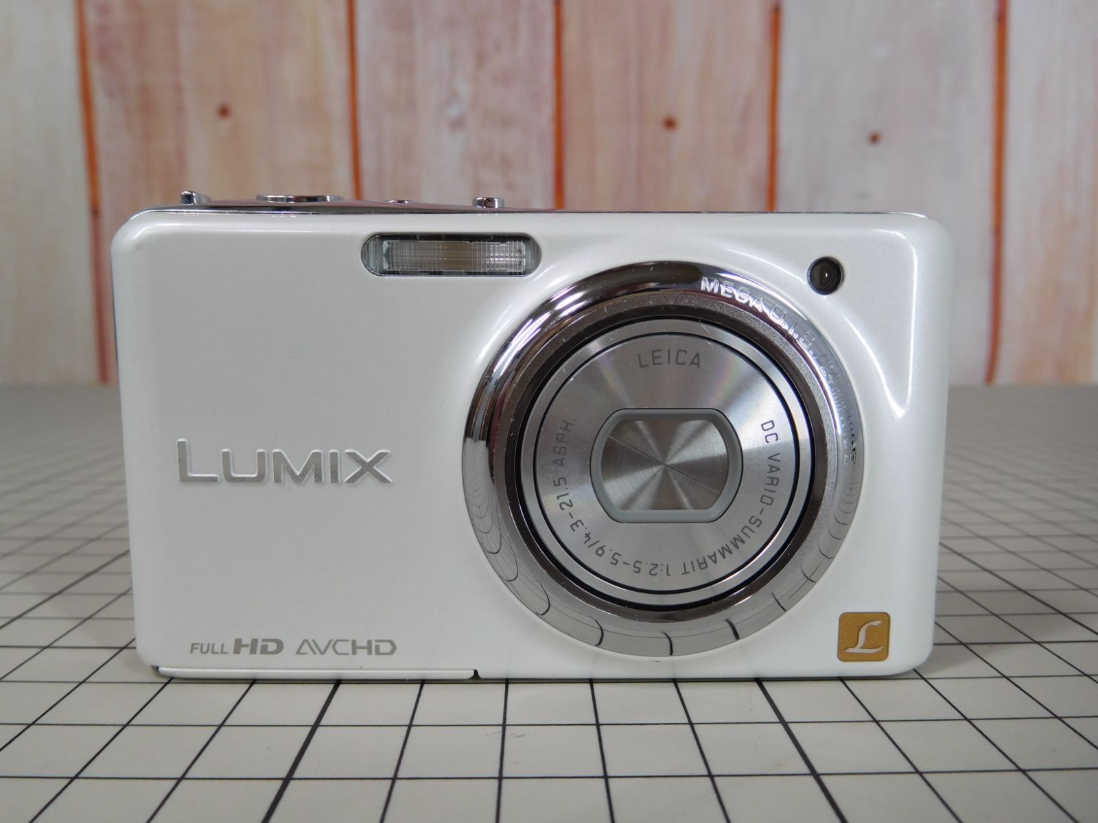 Panasonic/パナソニック LUMIX DMC-FX77 コンパクトデジタルカメラ