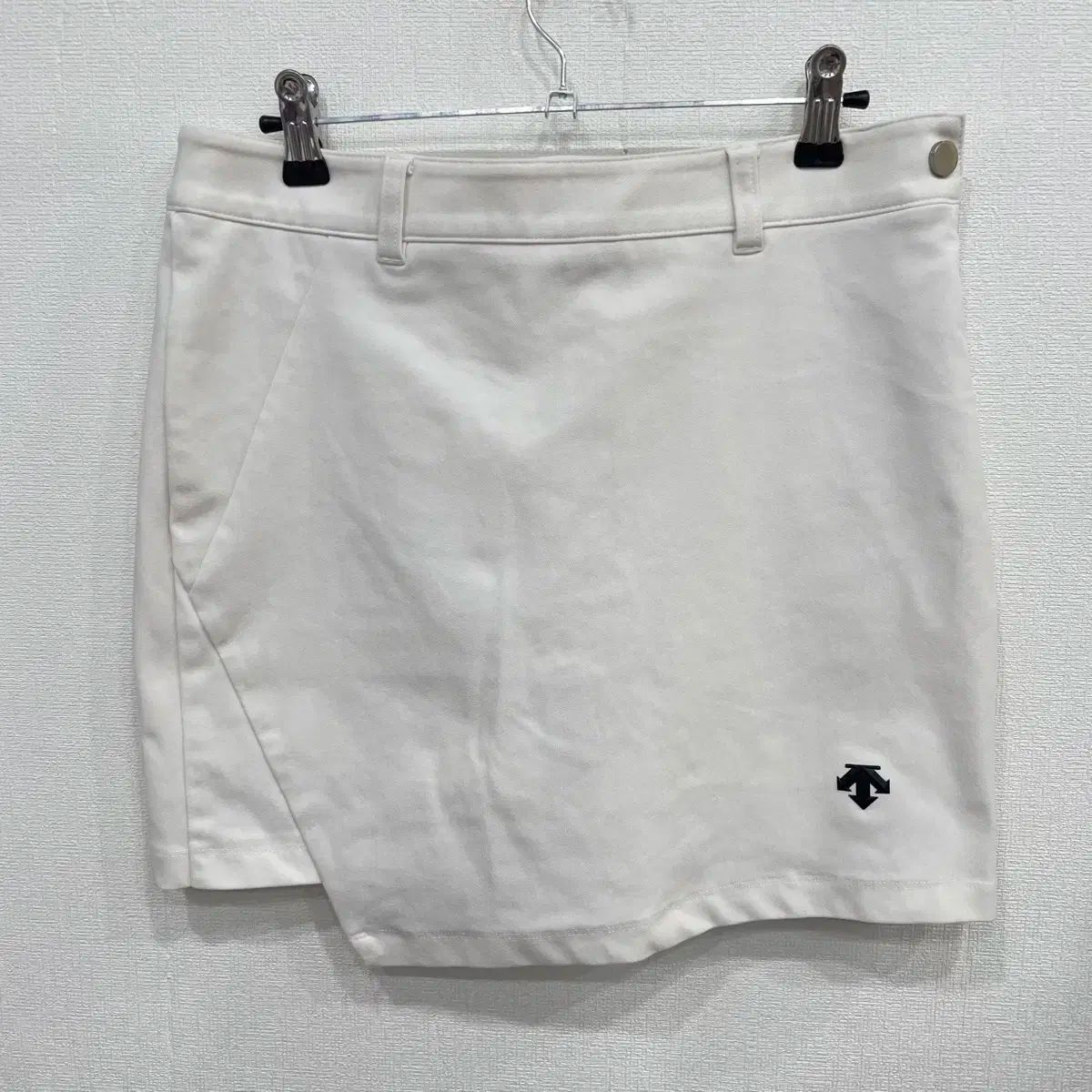 ホワイト チェスト♦️ピンクシルバー ロココ装飾♦️しっかりとした