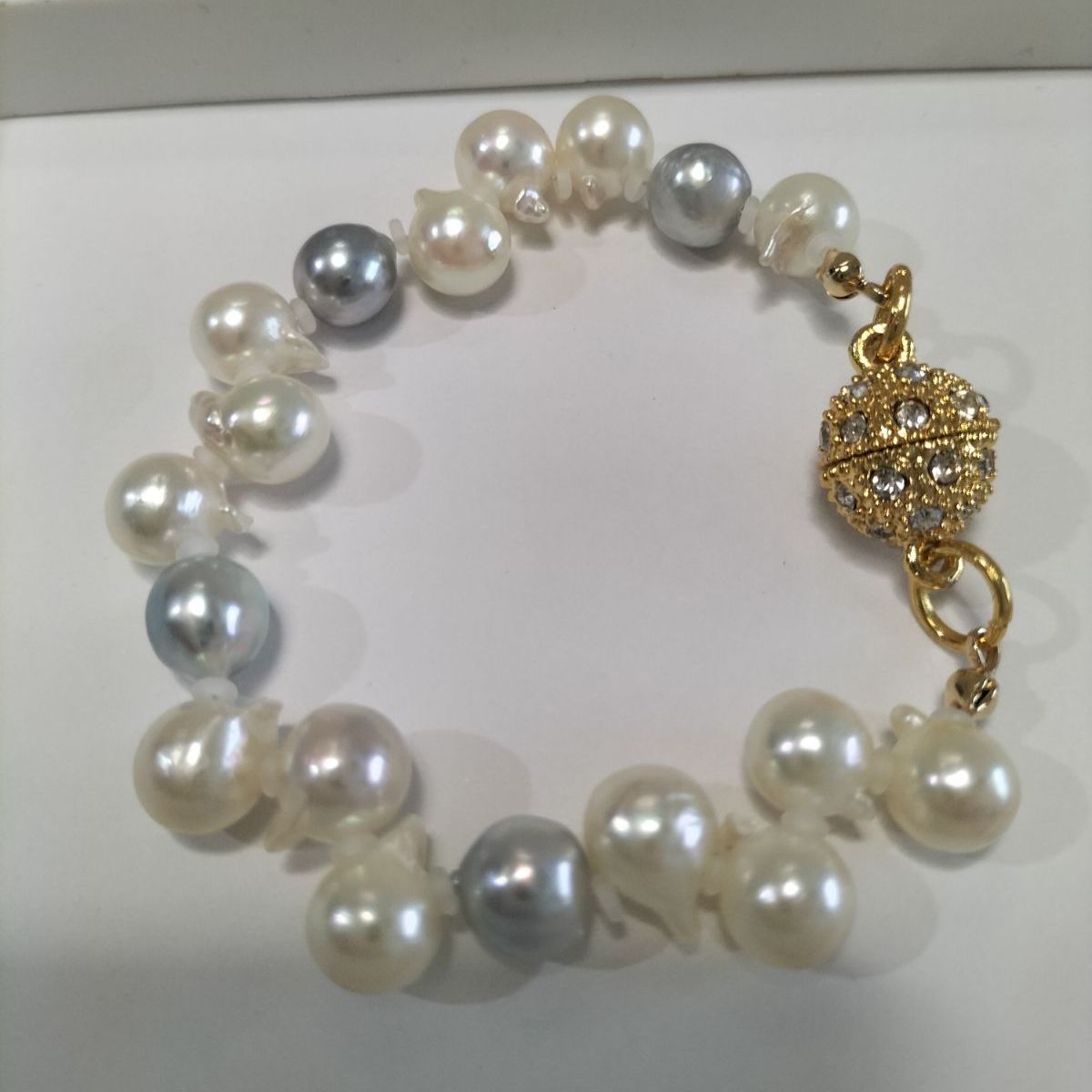 日本産あこや本真珠（クレオパトラ珠真珠）のブレスレット ピアジェ メルカリ