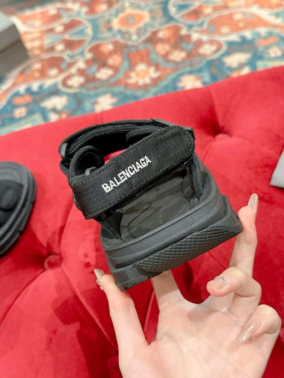 Balenciaga バレンシアガ Tourist アニマルフリーレザーチャンキーサンダル ブラック