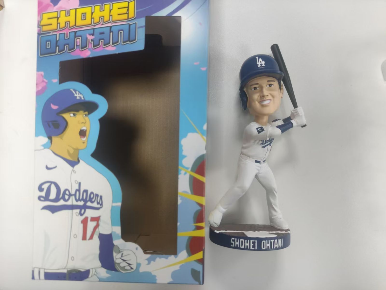 大谷翔平ボブルヘッド ホームユニフォーム（白） Amazon.co.jp: FOCO SHOHEI OHTANI 大谷翔平 MLB公式 LOS