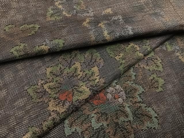 平和屋着物○本場大島紬 カタス9マルキ 草花文 正絹 逸品 AABA1262ph