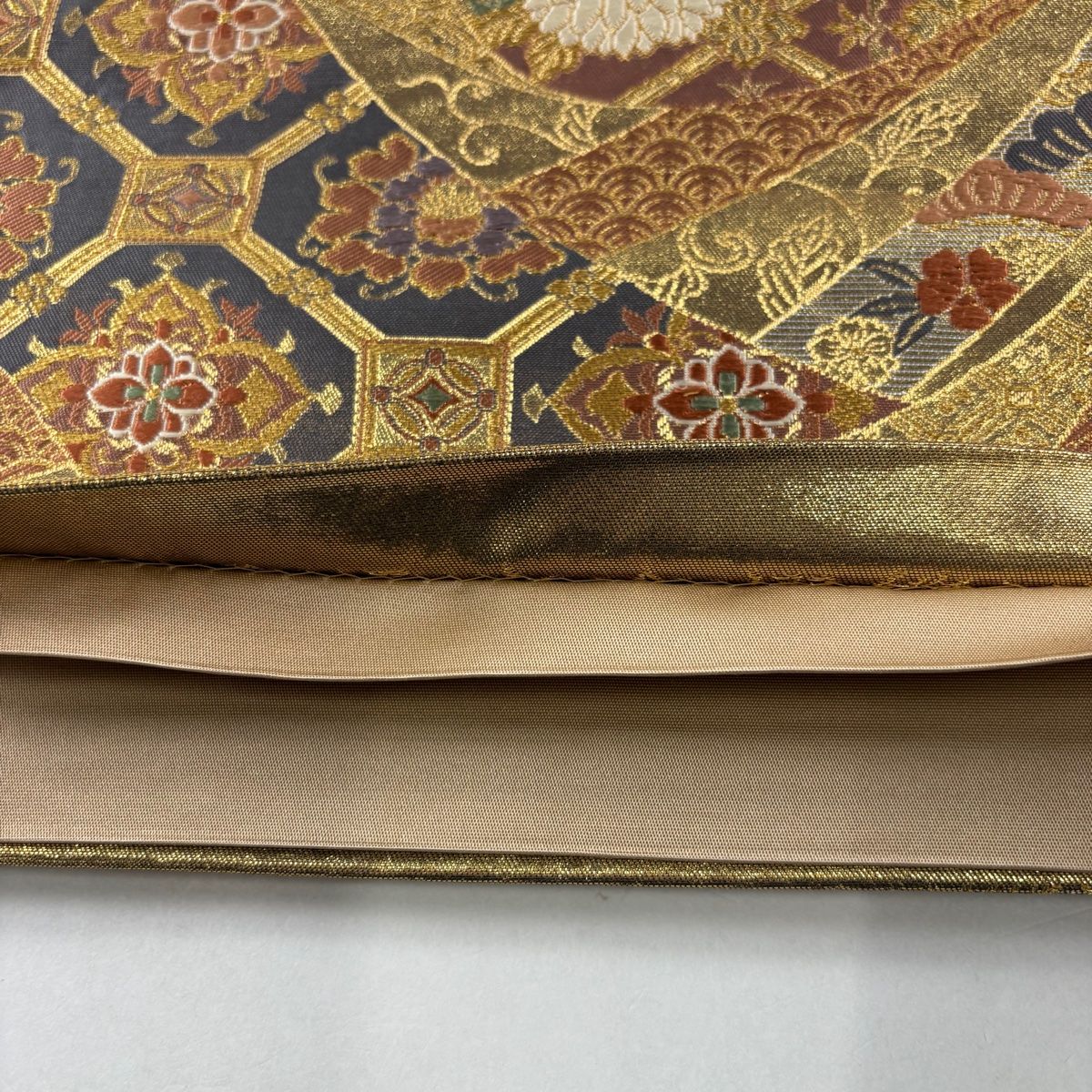平和屋着物□六通柄袋帯 唐織 短冊花蝶文 金糸 正絹 逸品