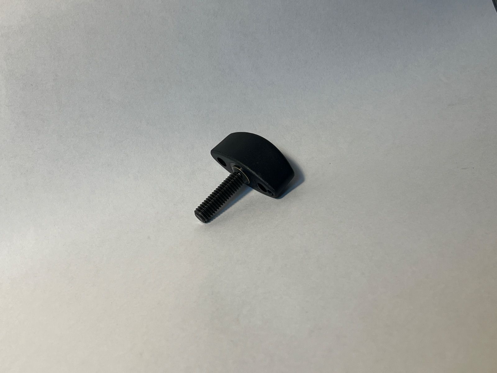 チェロ(コントラバス) エンドピンソケットネジ M6 特殊鋼 - メルカリ