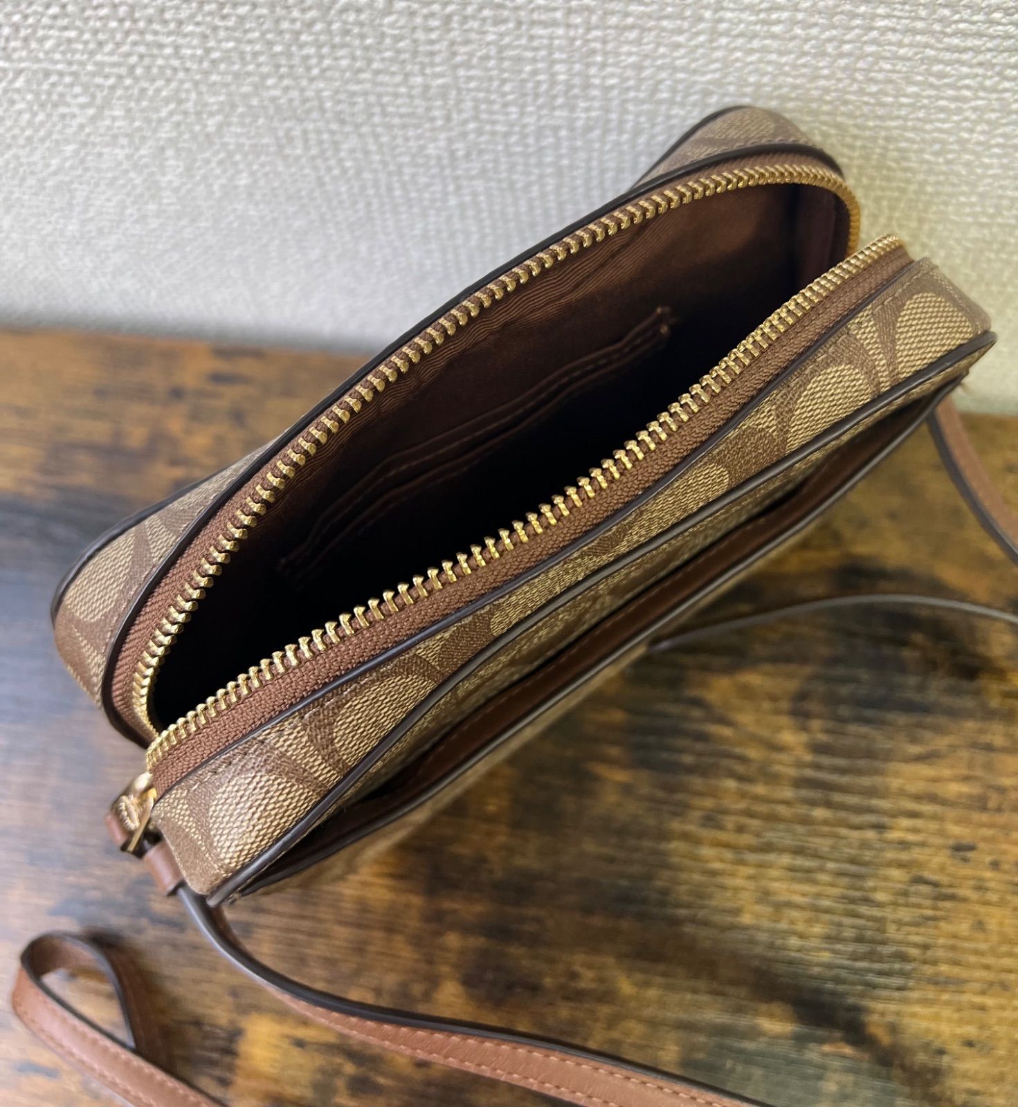 SALE】COACH コーチ ショルダーバッグ モノグラム シグネチャー 
