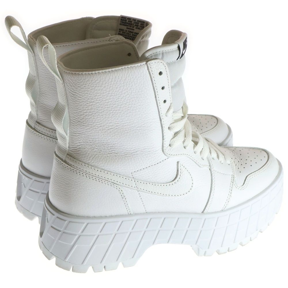 ハイカットスニーカー