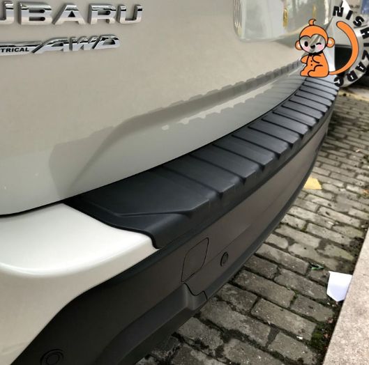 スバル フォレスター SG SK JG系 対応 リアバンパー ステップガード トランク保護カバー 外装パーツ 樹脂製 黒 ドレスアップ