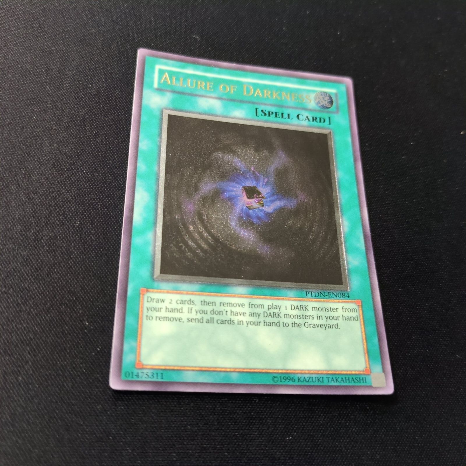 遊戯王 闇の誘惑 英語 1st レリーフ