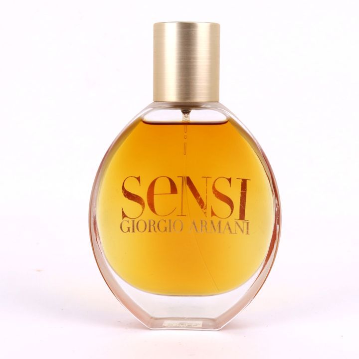 ほぼ未使用 ジョルジオアルマーニ センシ オードパルファム 30ml 香水、フレグランス GIORGIO ARMANI ジョルジオ アルマーニ SENSI