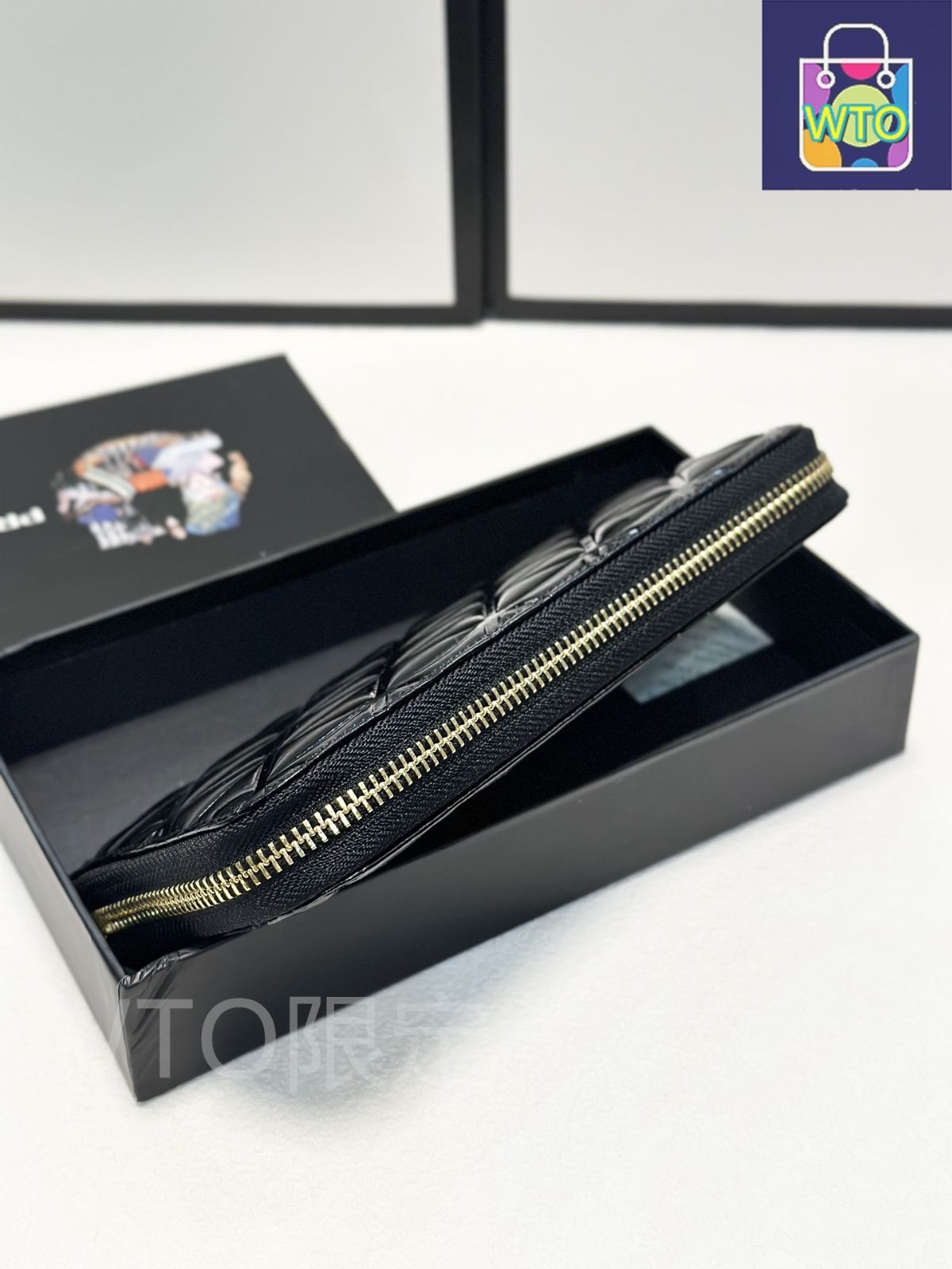 プラダ ブラック