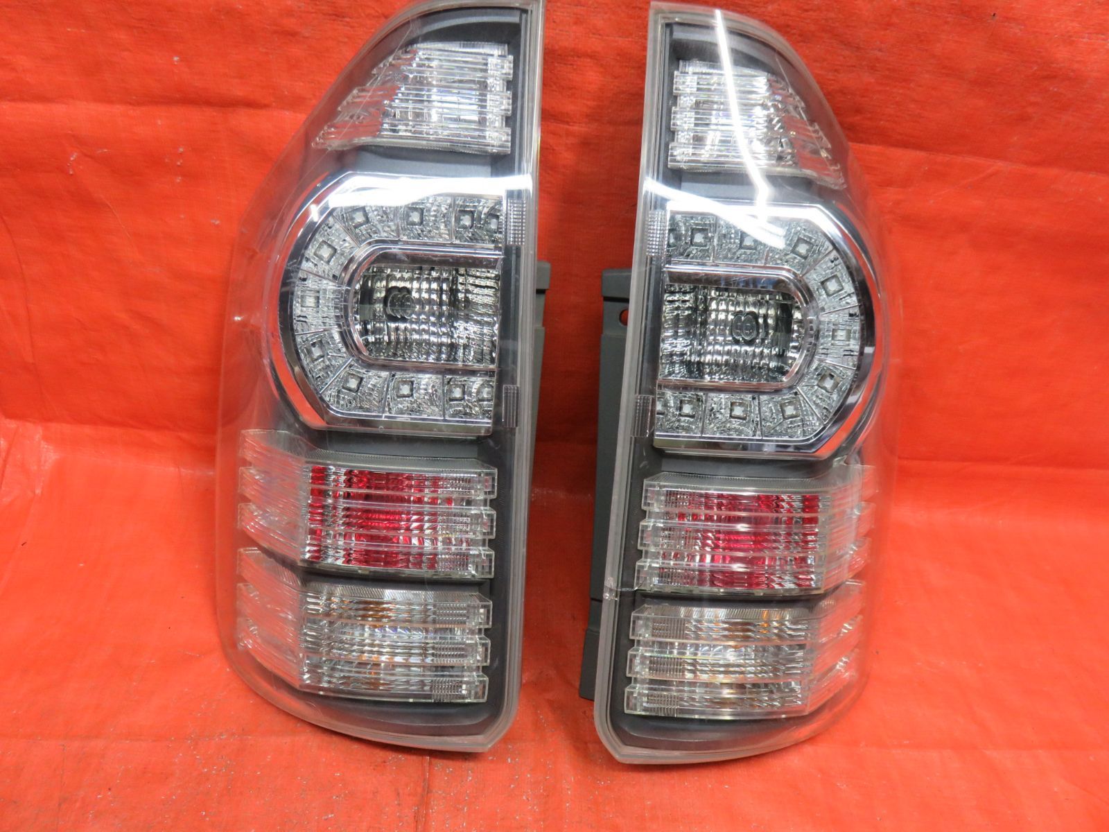 トヨタ 70系 ノア ヴォクシー 純正テールランプ クリア加工 ZRR70 75 