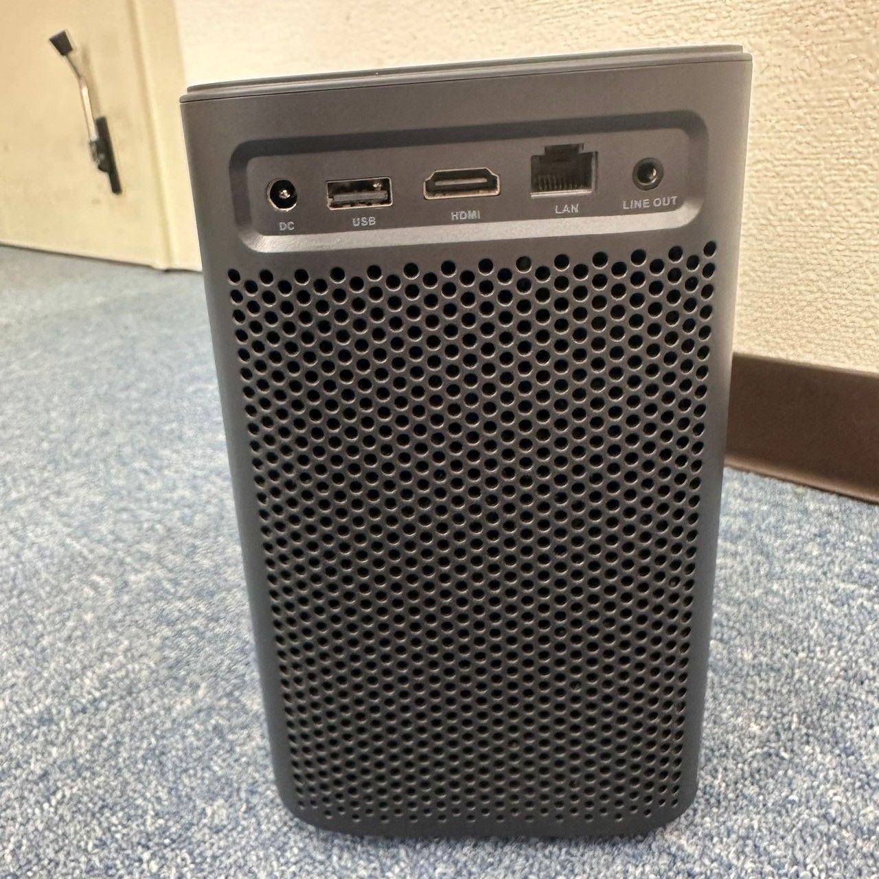 ジャンク】Emotn エモトン 人気 Netflix公式 フルHDホーム